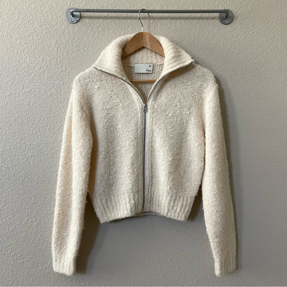 Wilfred Free Aritzia Cropped Zip-Up Marilyn Sweater Sz:XXS Cream